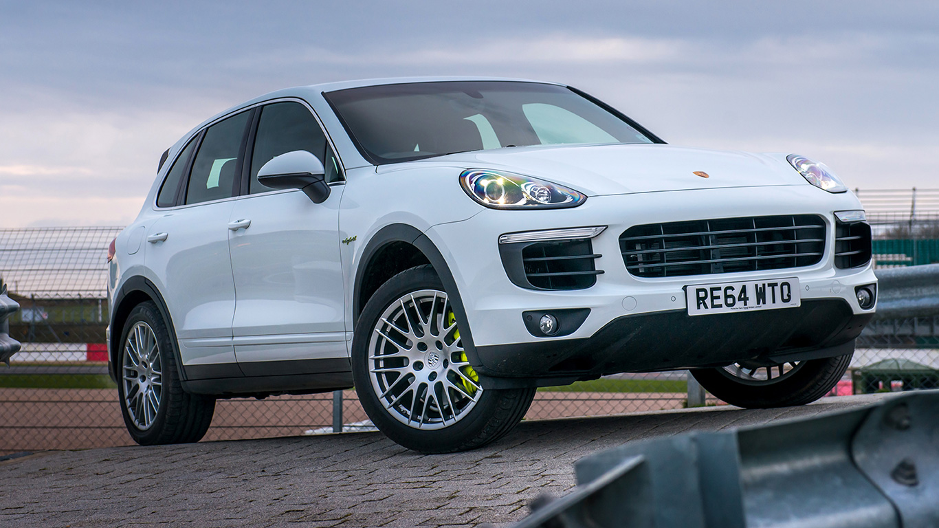 Porsche Cayenne S EHybrid 2015 SUV Drive